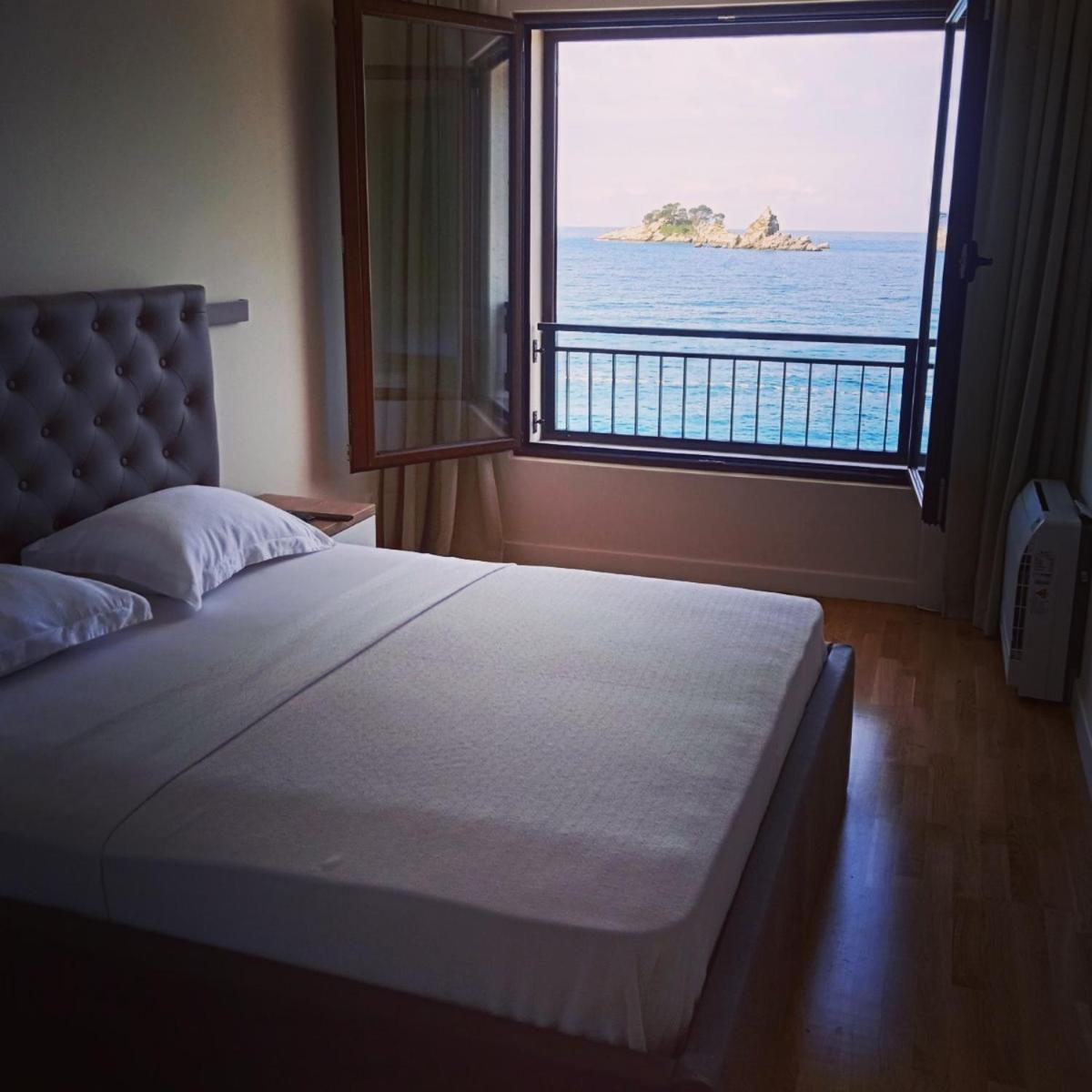 Mar Azul Apartments Petrovac na moru Exterior foto